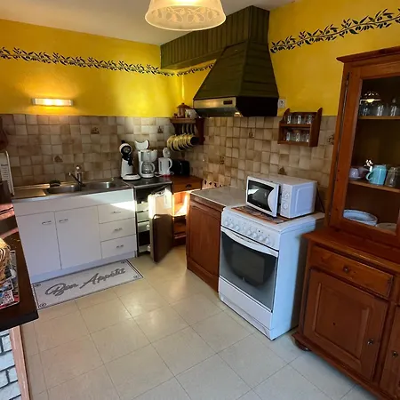 T3 Au Rez-de-chaussee Proche Centre Avec Parking Et Animaux Acceptes - Fr-1-843-16 Apartament